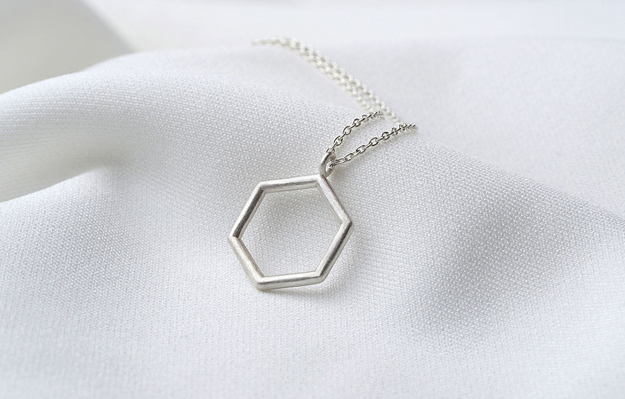Wiry Honeycomb Necklace (925 Silber, kreismattiert)