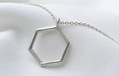 Wiry Honeycomb Necklace
